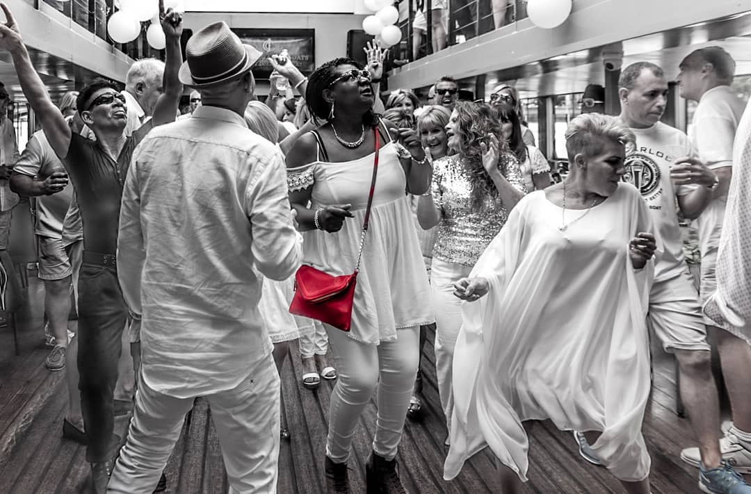 Dance lessons on a yacht