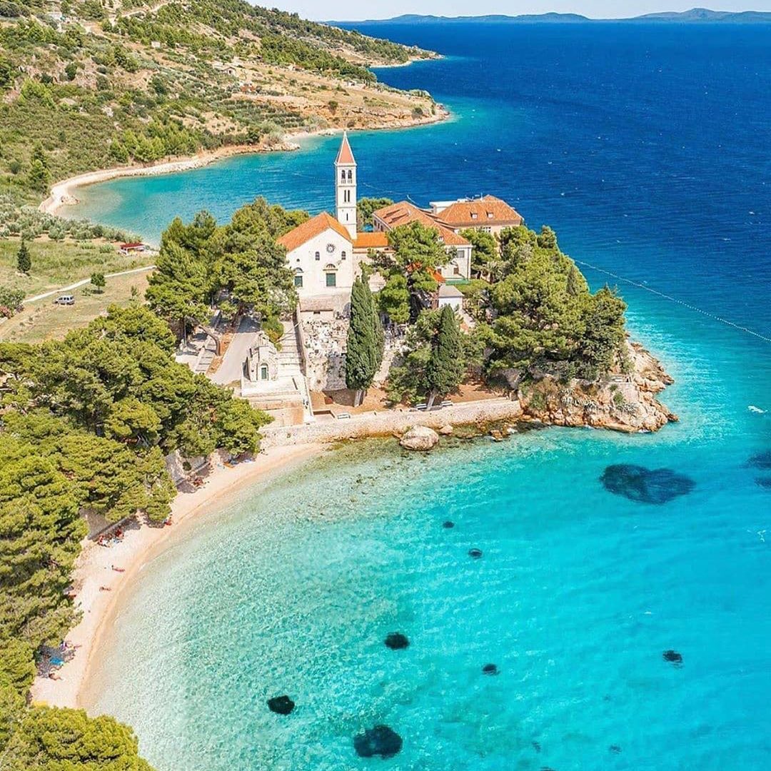 Yacht charter in Brač island lagoon