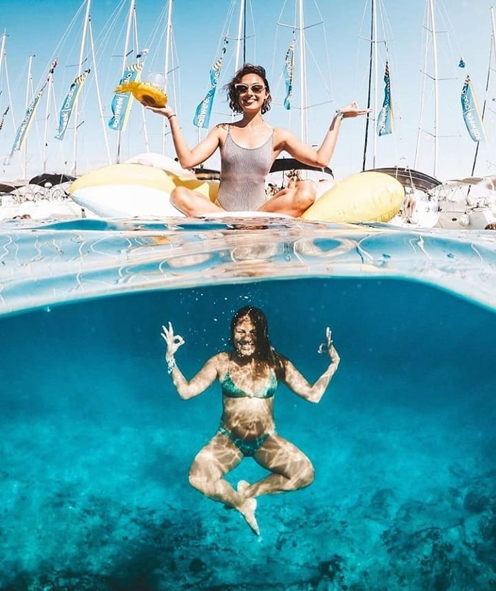 Yacht charter in Trogir ladies having fun in the sea