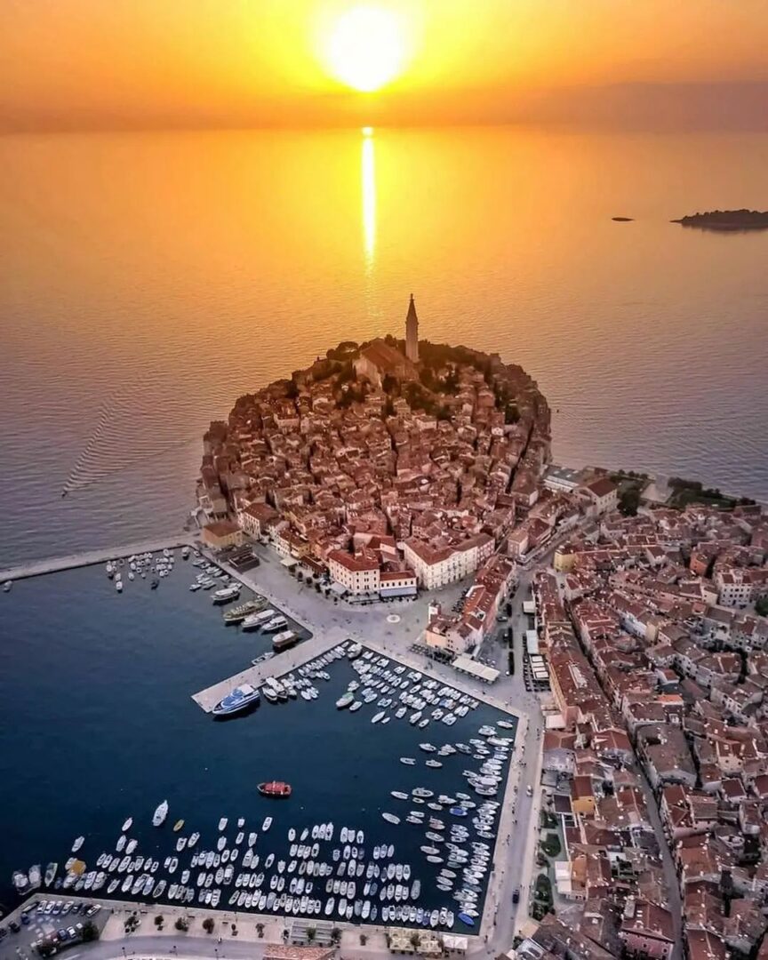 Yacht charter in Rovinj