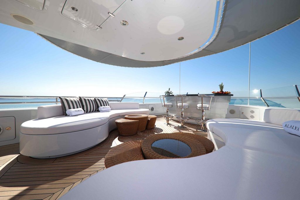 Alalya Yacht Charter sundeck front bar & lounge