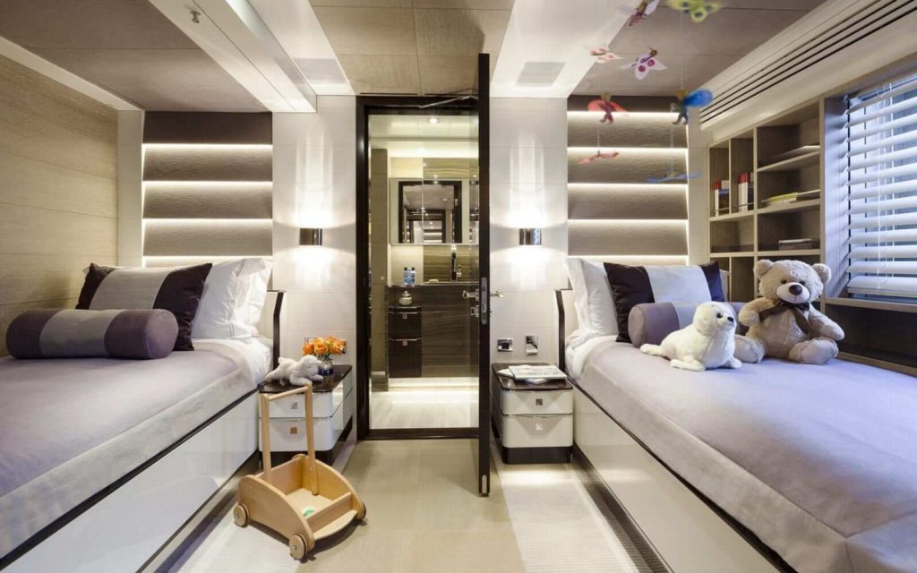 asya yacht charter twin cabin