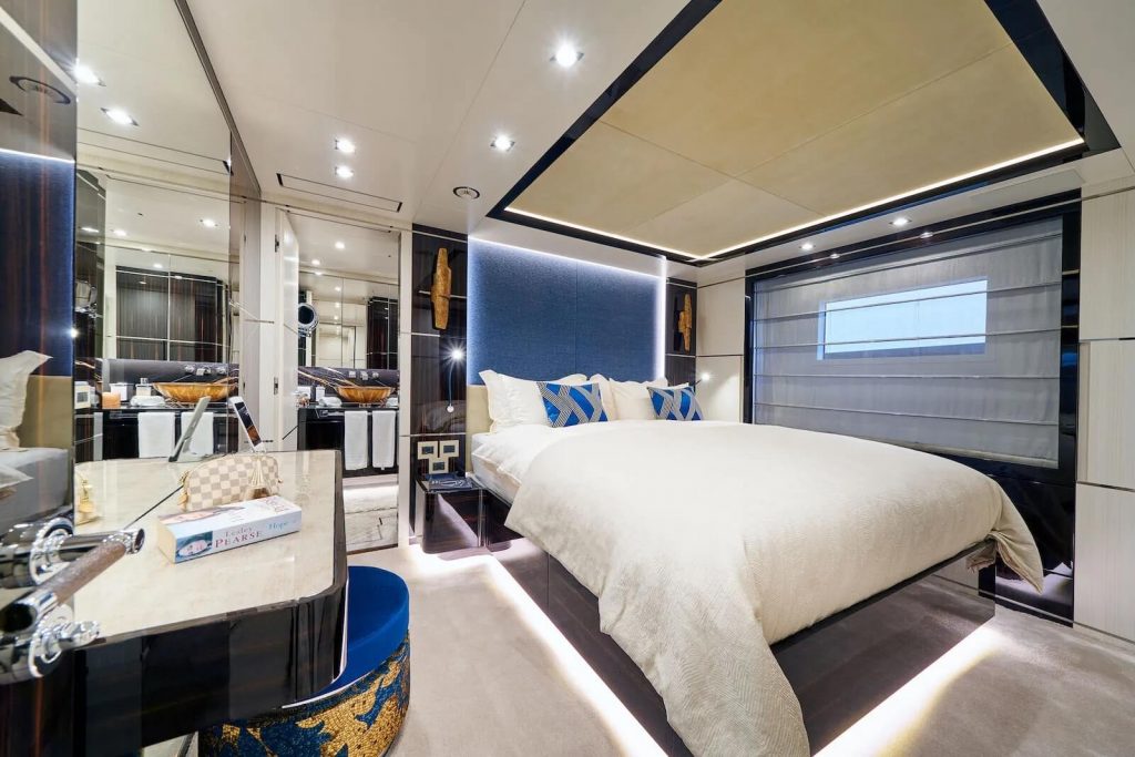 happy me yacht vip stateroom