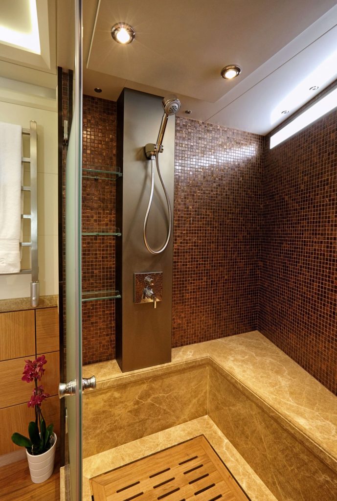 quaranta yacht charter ensuite shower