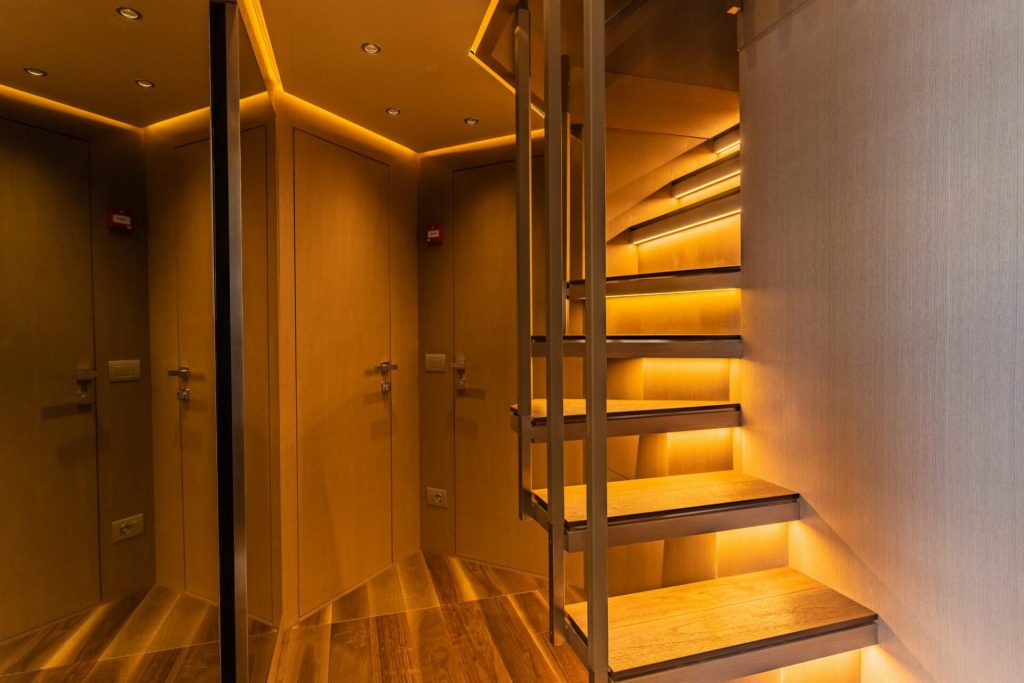 noor II yacht charter stairs