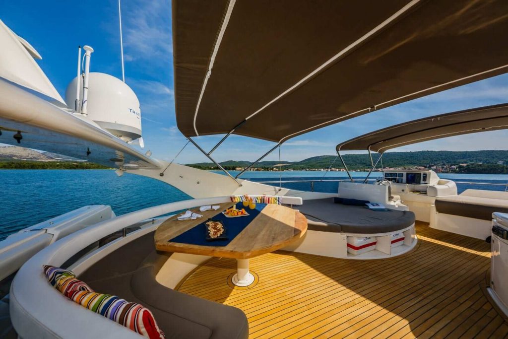 quo vadis yacht charter exterior dining area