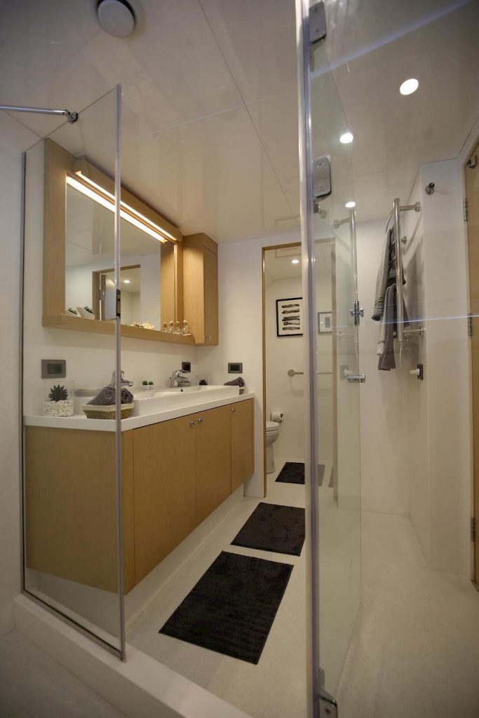 ottawa IV yacht charter bathroom view