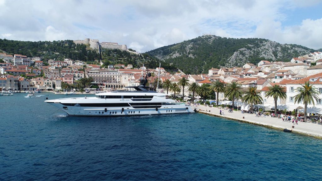 seven sins yacht charter anchored