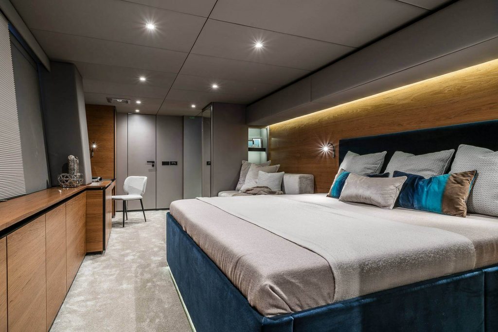 sunreef 7x catamaran yacht master cabin view