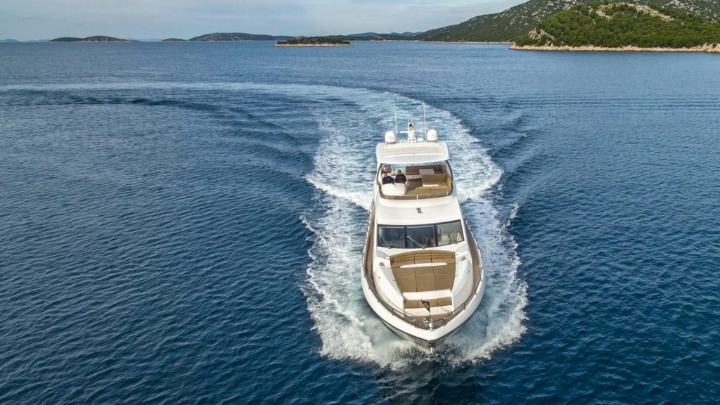 a cloudy bay yacht charter cruising in the sea