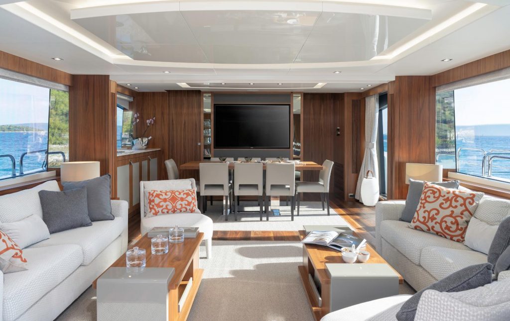 hunky dory yacht charter dining area