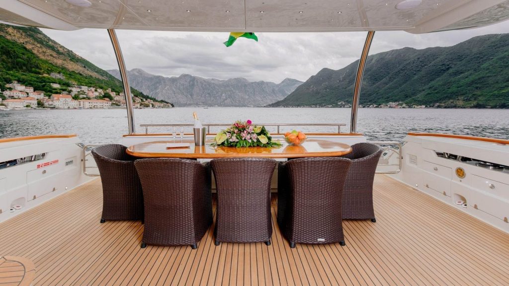 lady mura yacht charter al fresco dining table