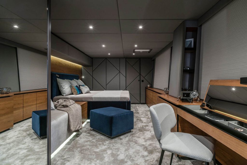 sunreef 7x catamaran yacht master suite