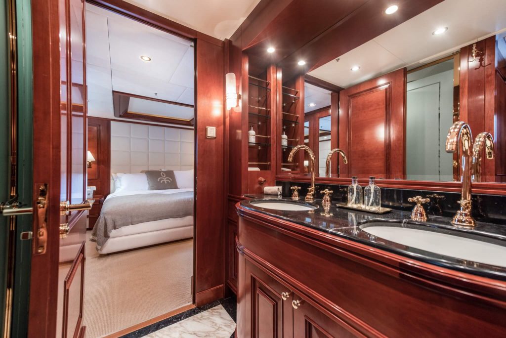 Tirea yacht charter double cabin ensuite