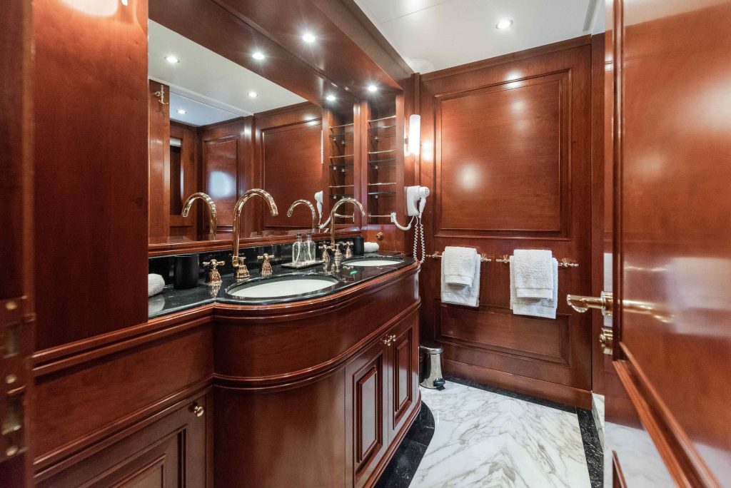 Tirea yacht charter ensuite bathroom