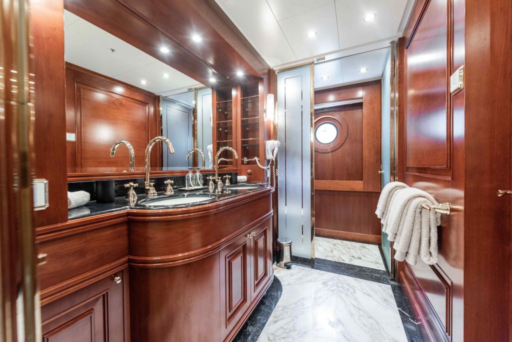 Tirea yacht charter ensuite bathroom view