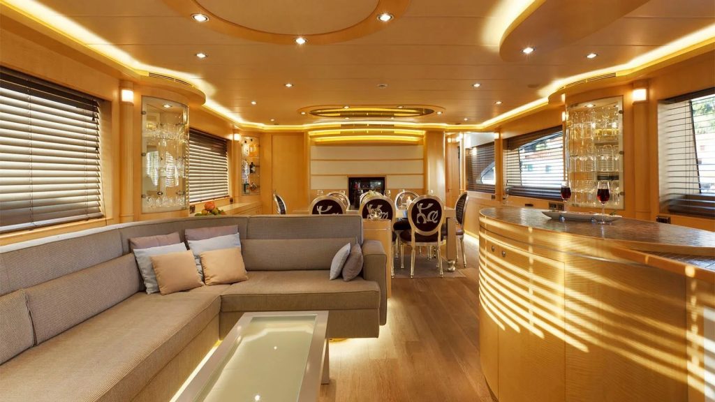 conte alberti yacht charter main salon