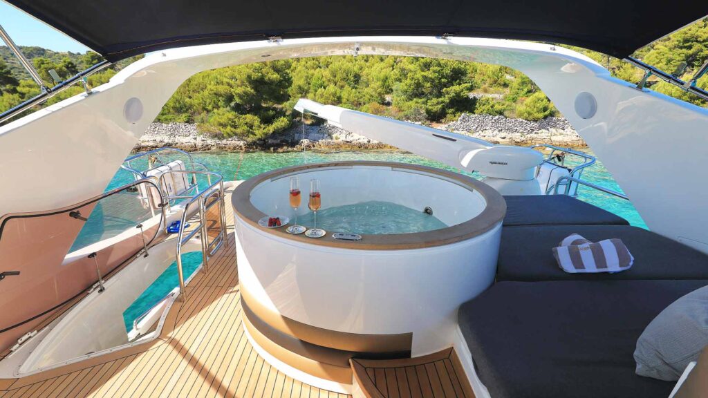 insieme yacht charter flybridge aft jacuzzi