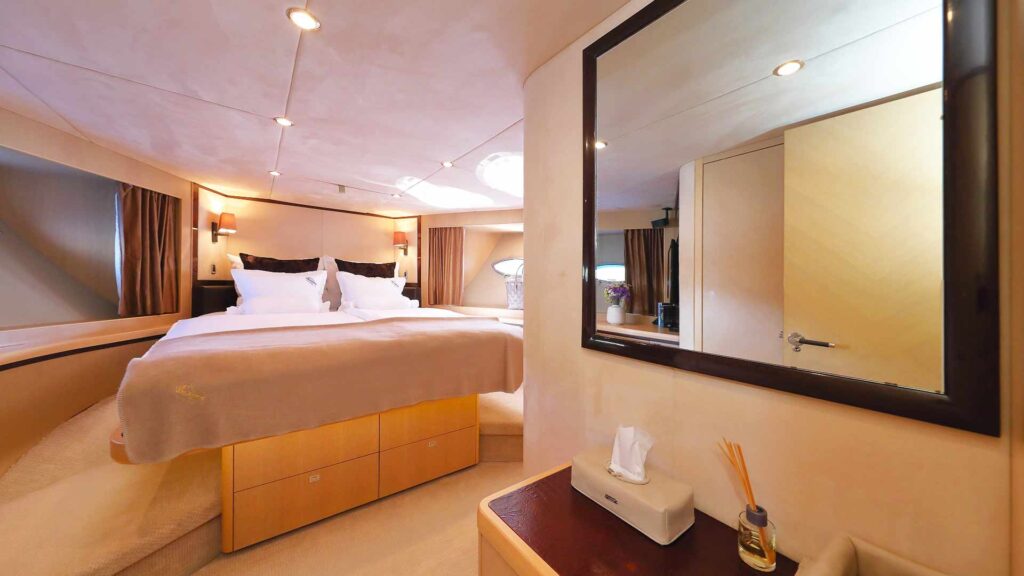 insieme yacht charter vip stateroom