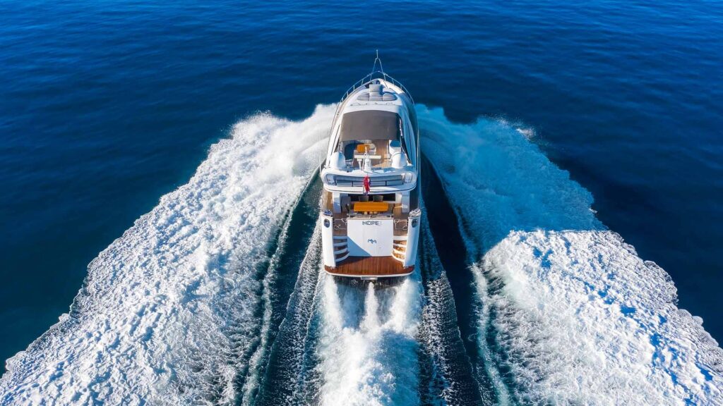 hope i yacht charter rear view cruising