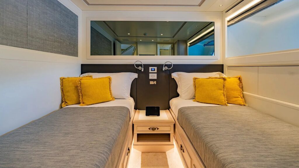 valentina ii yacht charter twin cabin