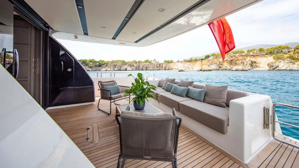 balance yacht charter main deck aft