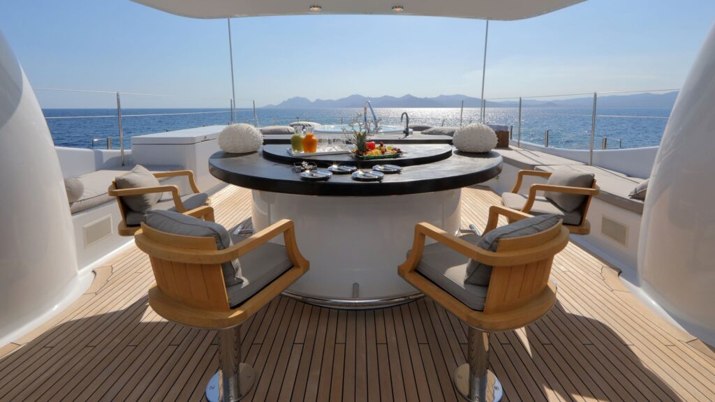 spirit yacht charter sundeck