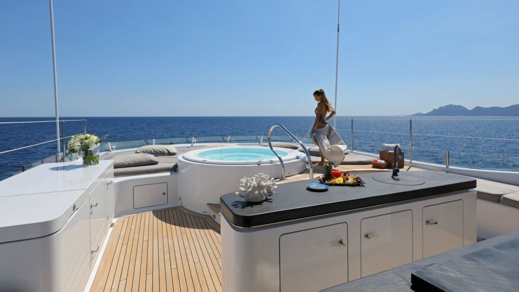 spirit yacht charter sundeck jacuzzi