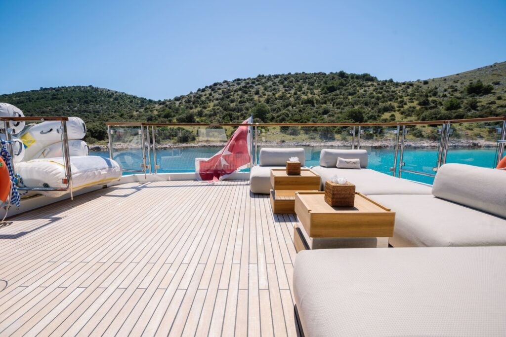 vivaldi yacht charter sundeck