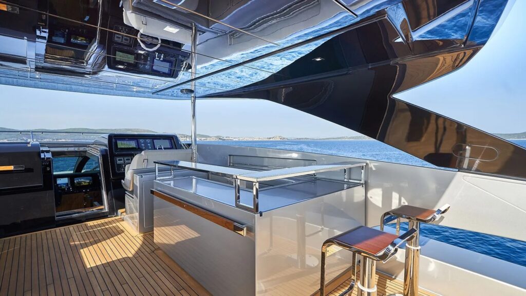 Nikita Yacht Charter flybridge wet bar